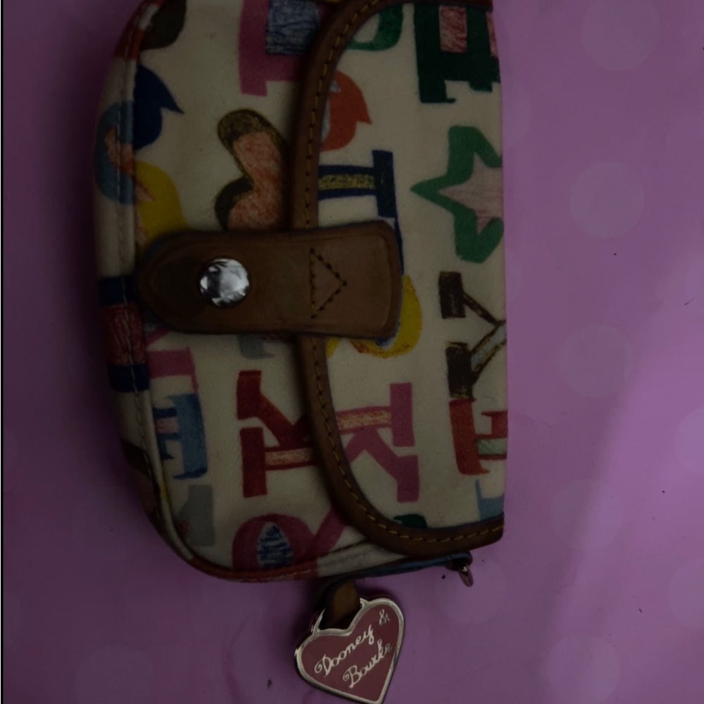 Dooney and bourke wallet.